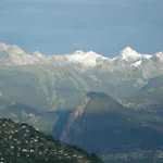 Apartment In Near Gondola